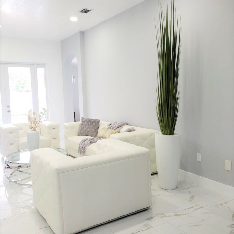 Dax Vase (Größe L) mit Schilfgras